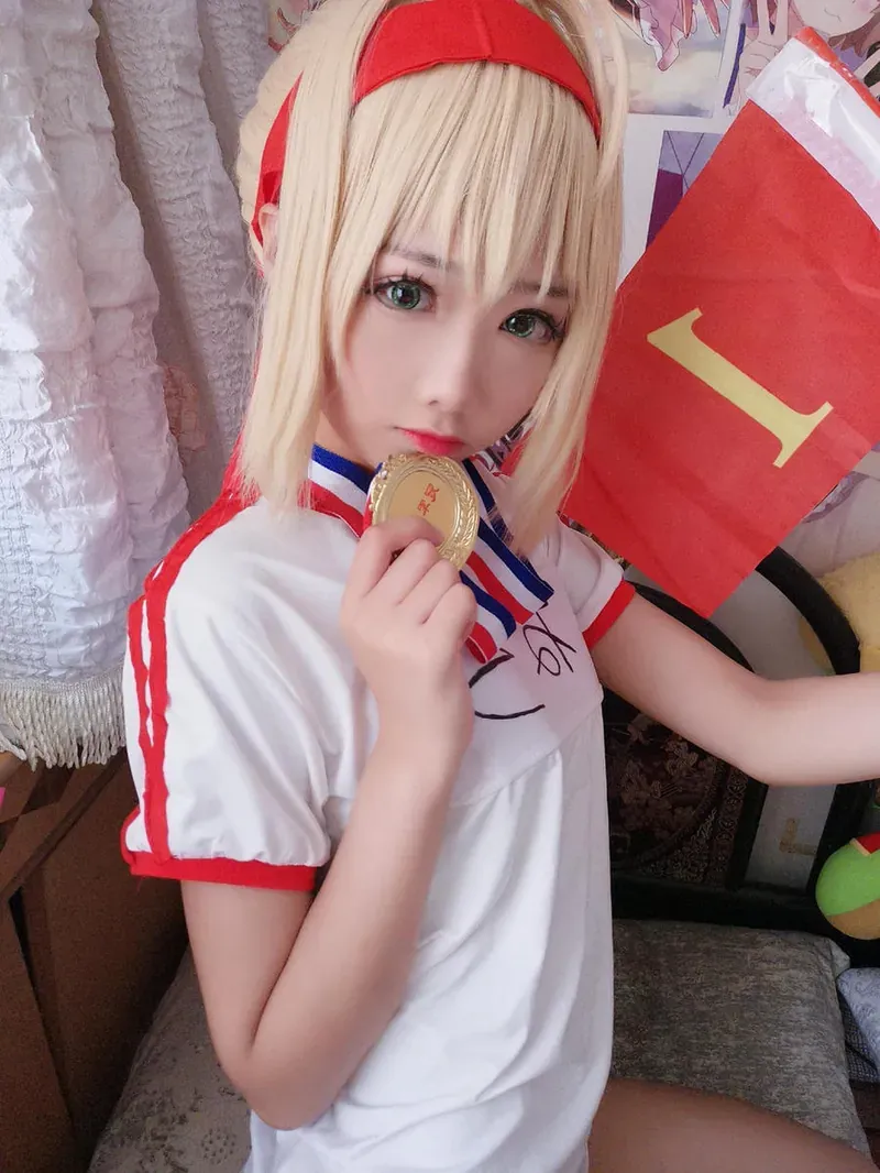 霜月shimo是谁？个人资料、别名与代表作品整理