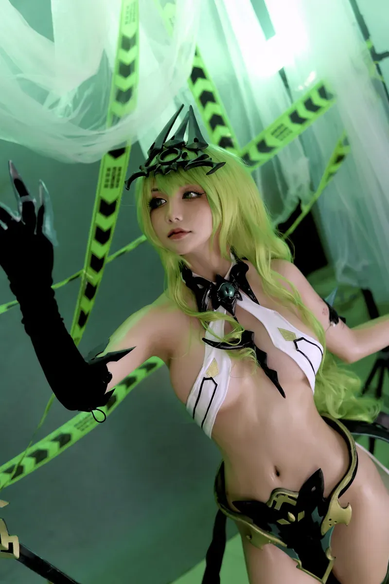 yuuhui玉汇 绿色主题角色Cosplay照片