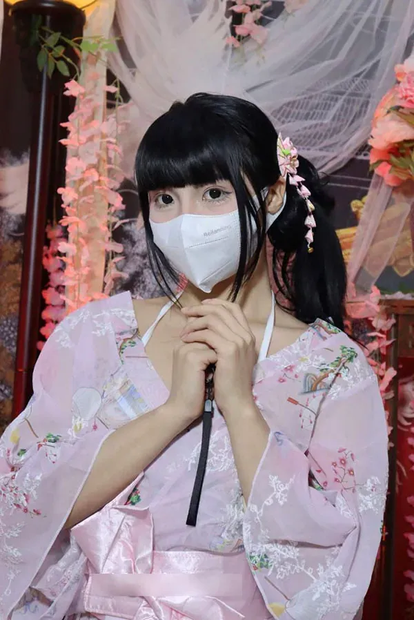 Miao喵酱粉色传统服装造型图片
