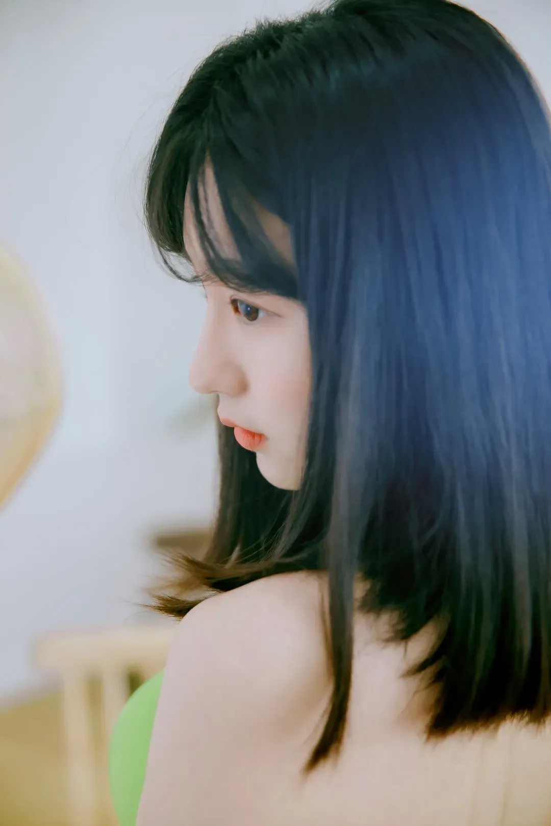 Sehee(세희)黑发侧脸近景人像写真