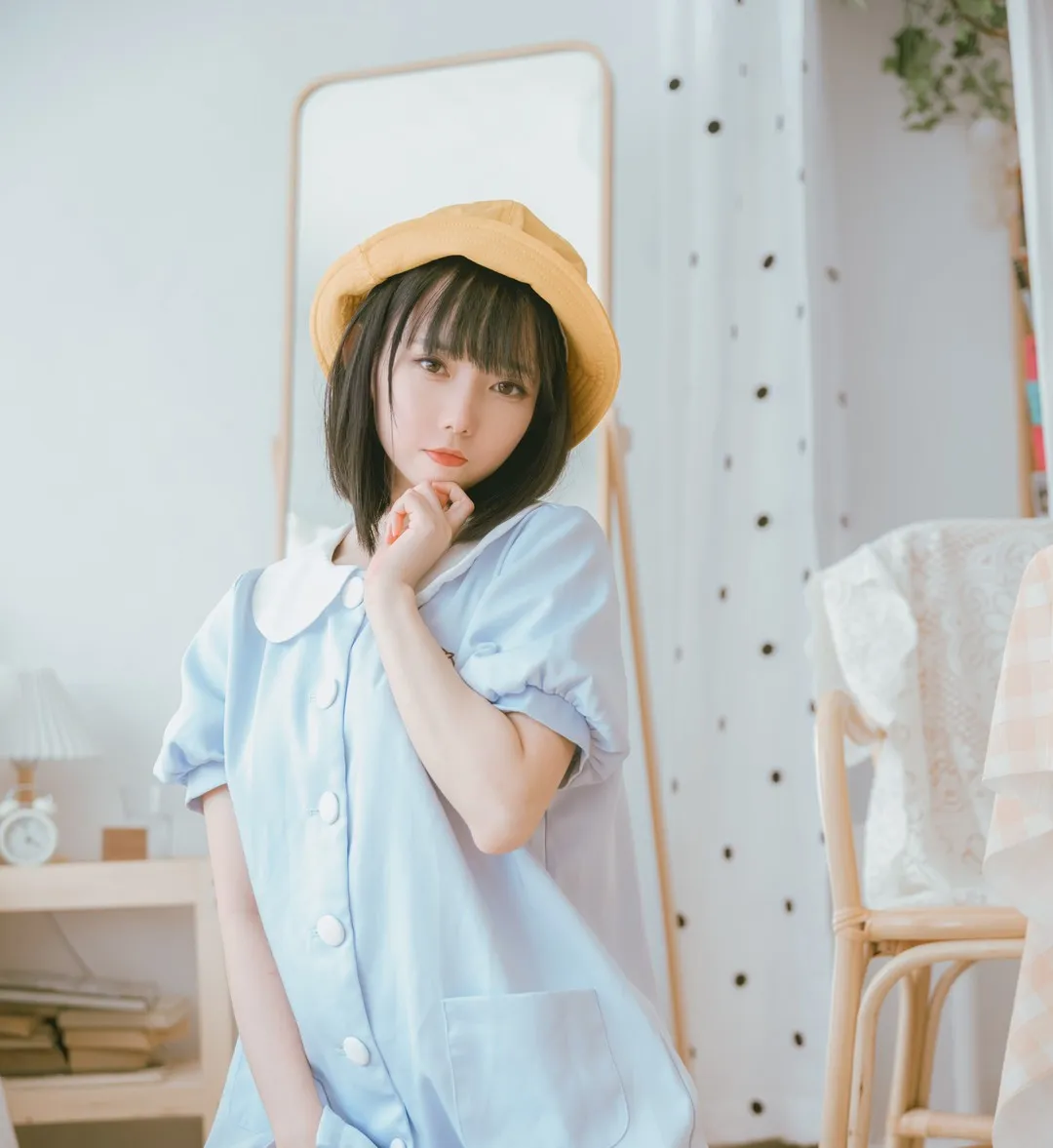 紅豆Azuki浅蓝色服装室内写真