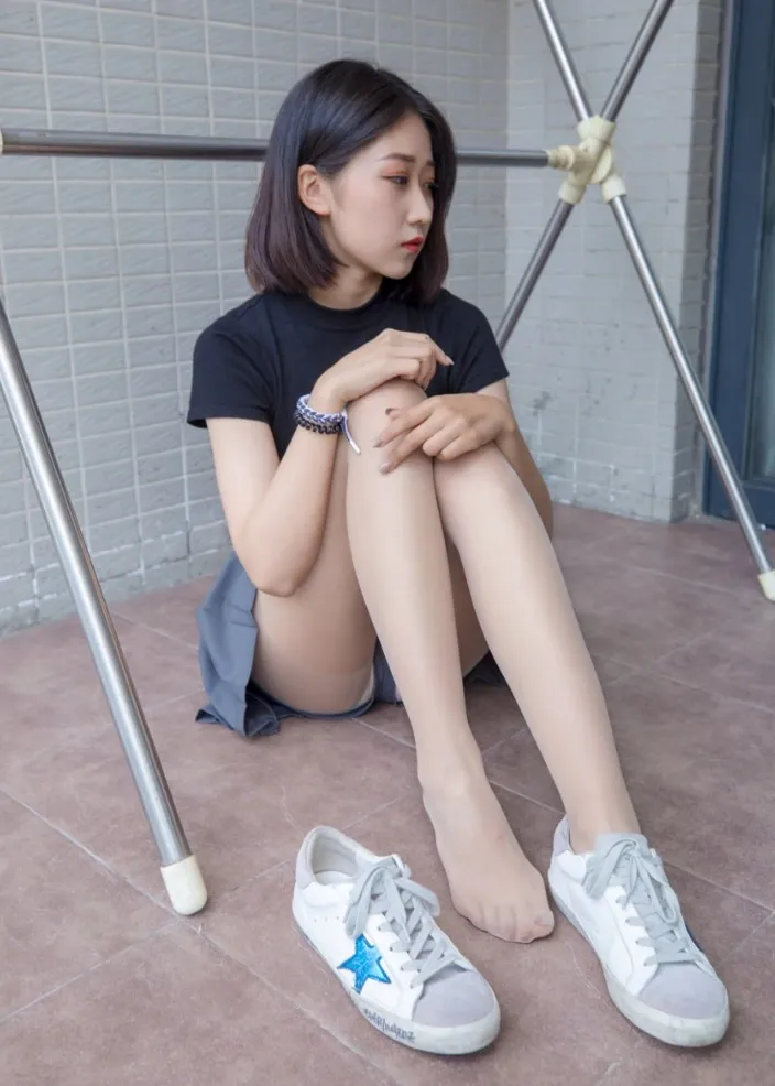 mslass梦丝女神资料介绍:写真品牌定位、作品方向与视觉风格整理