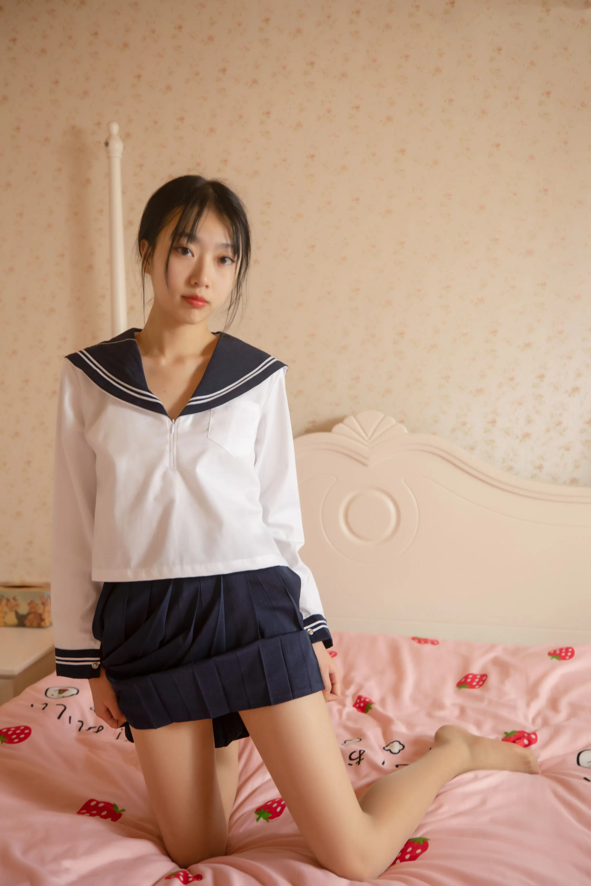 mslass梦丝女神粉色光线室内主题摄影