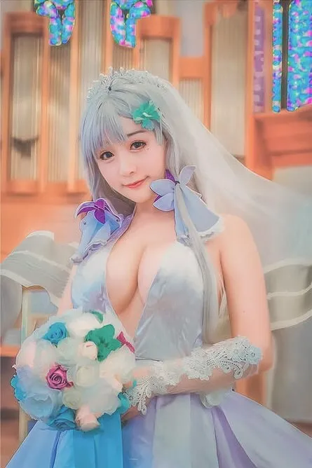 三刀刀Miido白色长发cosplay照片
