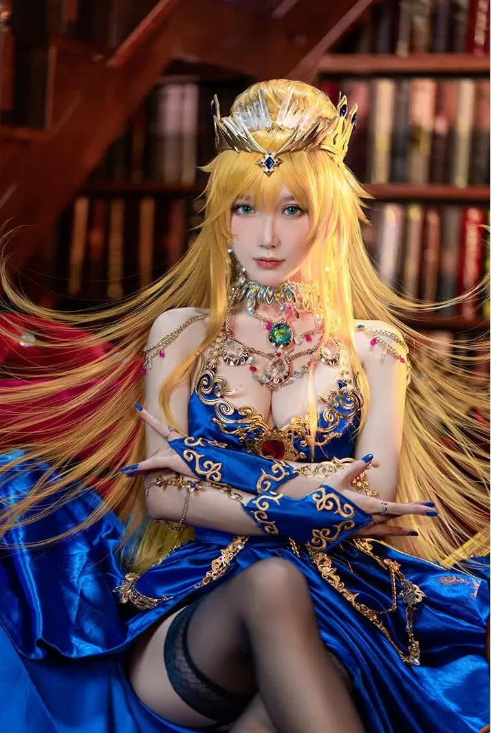 阿包也是兔娘人物 阿包也是兔娘蓝色角色服饰照片