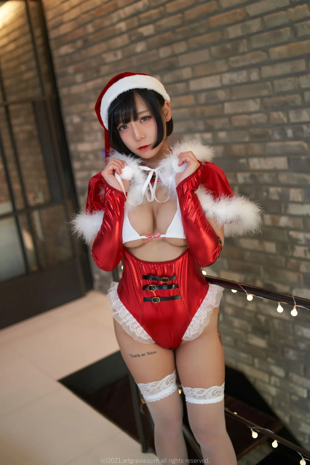 阿包也是兔娘人物 阿包也是兔娘红色服饰造型照片