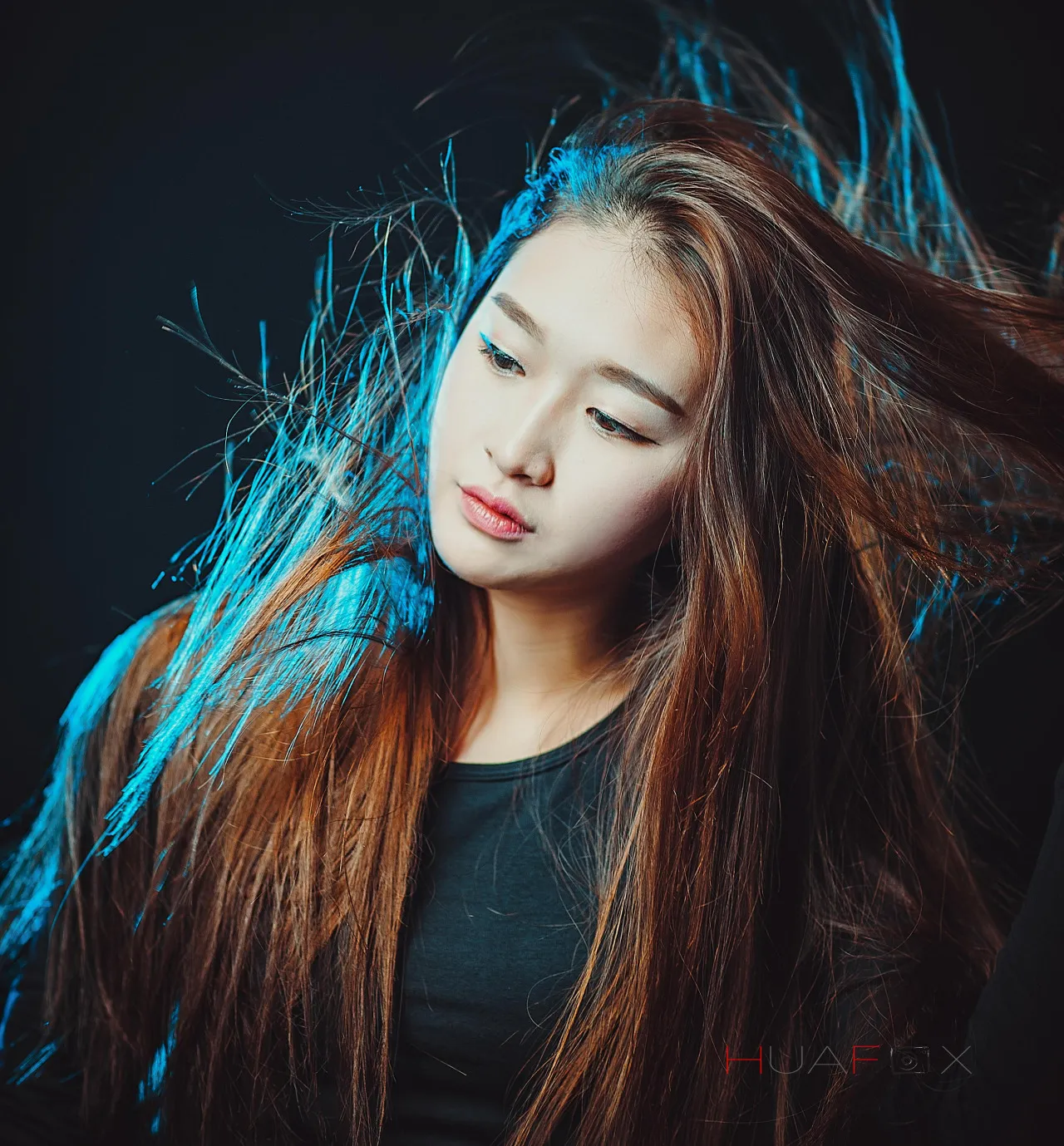 WANIMAL王动蓝色光影人像摄影