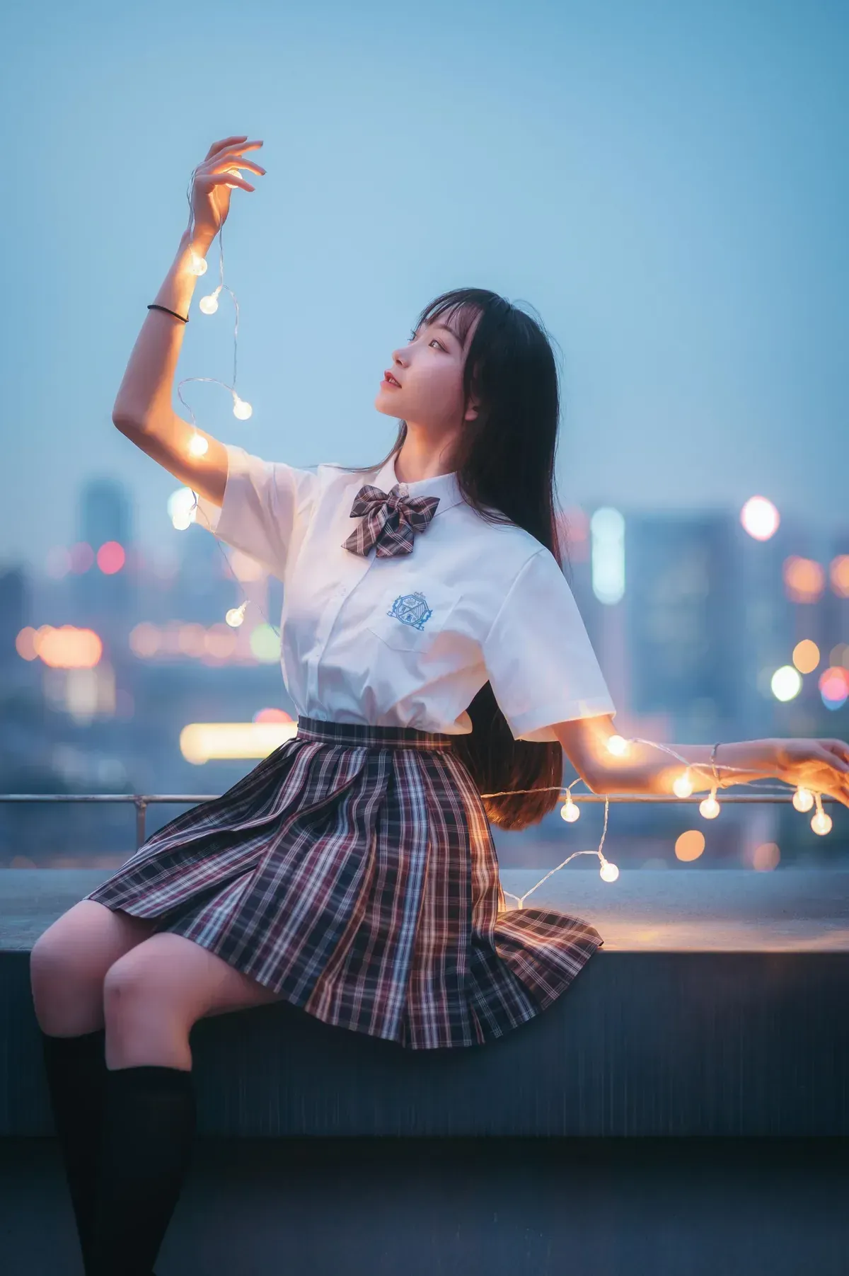 脸红dearie个人资料档案:主线题材、写真图集与作品目录整理